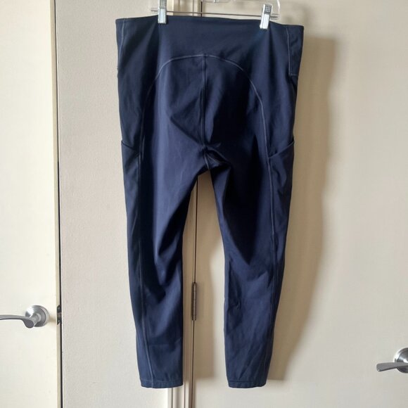 Athleta Ultimate Stash Pocket Capri Navy Blue XL - Picture 5 of 8